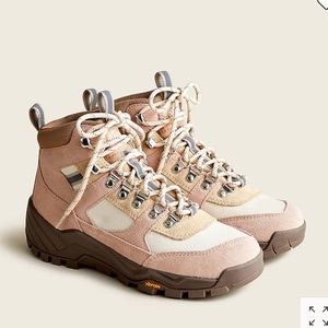 Nordic hiking boots
